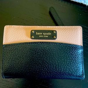 Small kate spade wallet